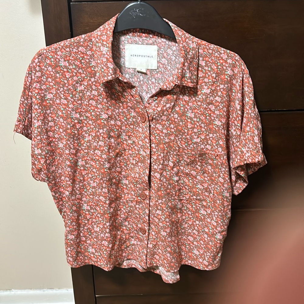 Women’s Floral Aeropostale Button Down Top Size Small